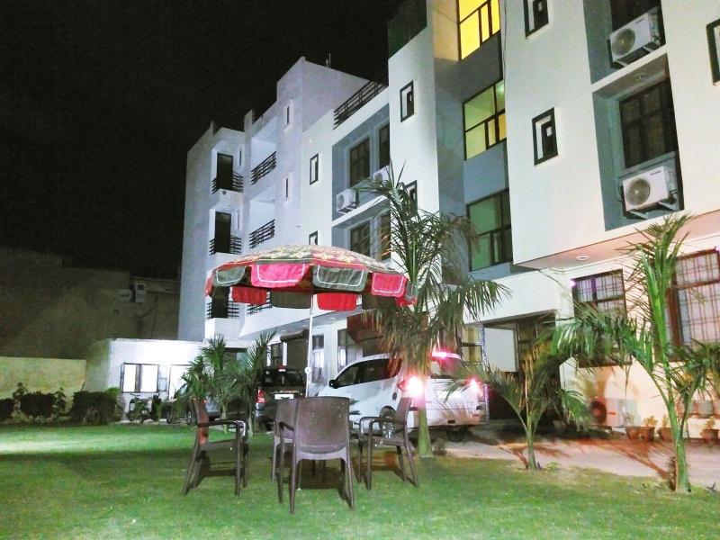 Hotel Olive & Blue - Govt Approved Hotel Near Delhi Airport Нью-Делі Екстер'єр фото