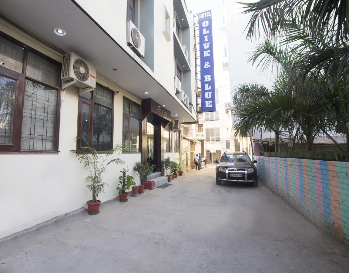 Hotel Olive & Blue - Govt Approved Hotel Near Delhi Airport Нью-Делі Екстер'єр фото
