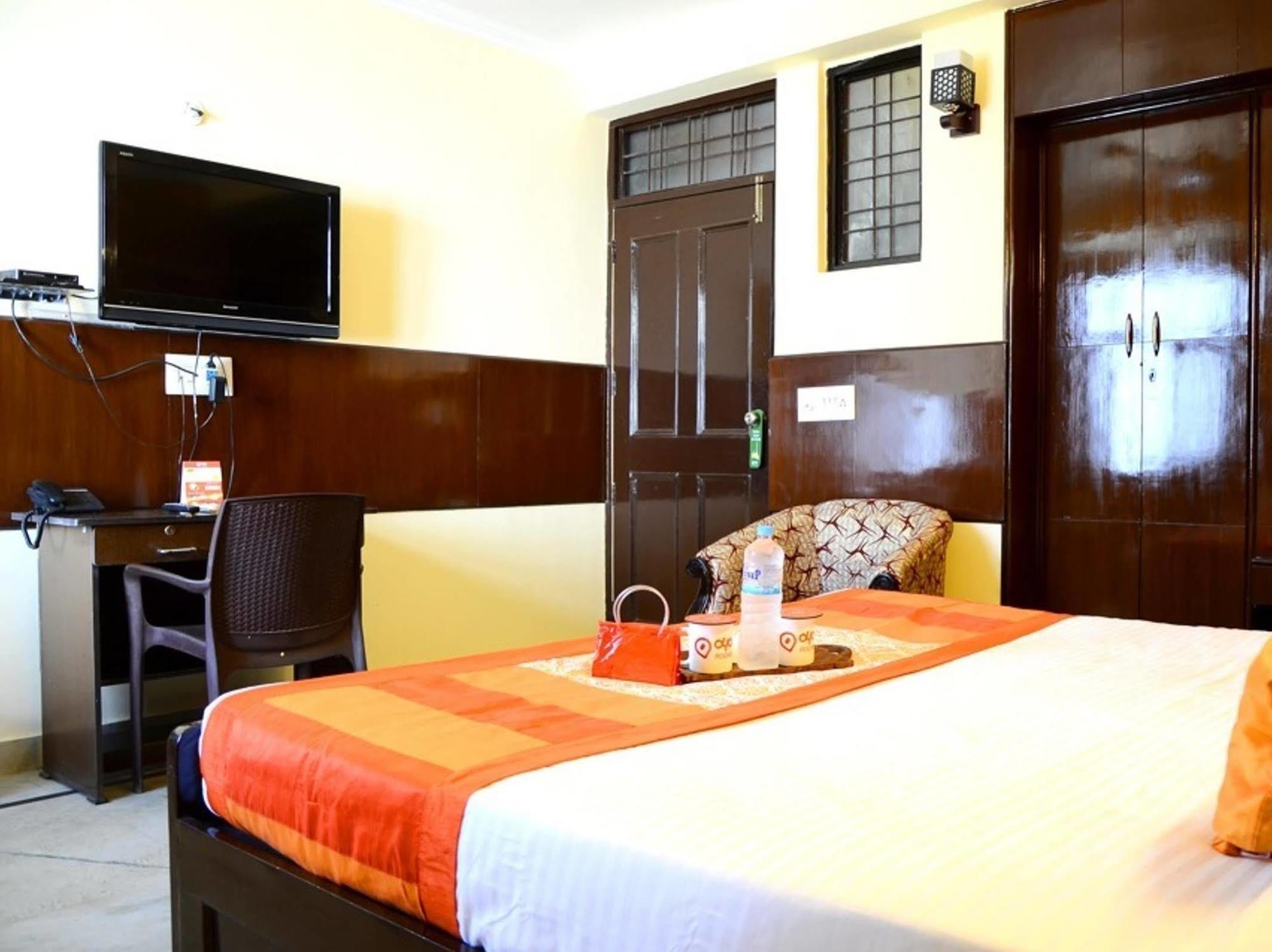 Hotel Olive & Blue - Govt Approved Hotel Near Delhi Airport Нью-Делі Екстер'єр фото